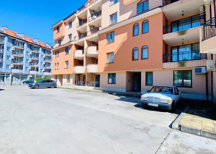 Bratanov Kasandra Slantchev Briag