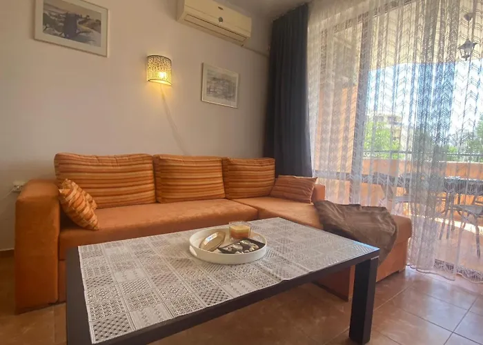 Bratanov Kasandra Appartement *