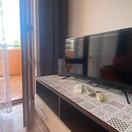 Bratanov Kasandra Apartment * 써니비치