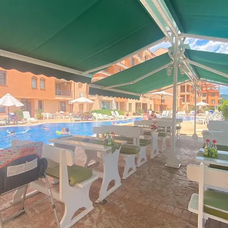 Bratanov Kasandra Apartment 아파트