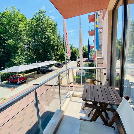 Bratanov Kasandra Apartment Slantschew brjag