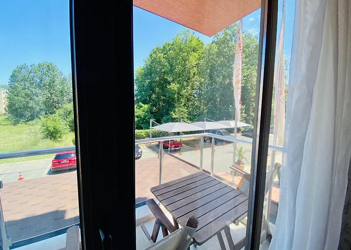 Bratanov Kasandra Σάνι Μπιτς